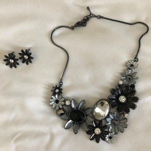 Flower Necklace and matching earrings